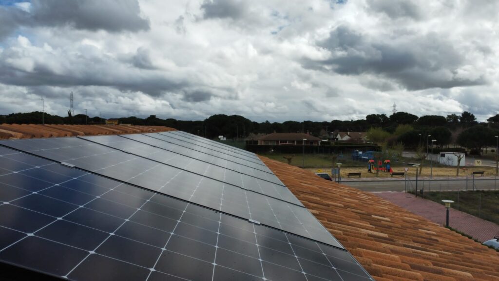 Instalación solar fotovoltaica en vivienda unifamiliar Pronor