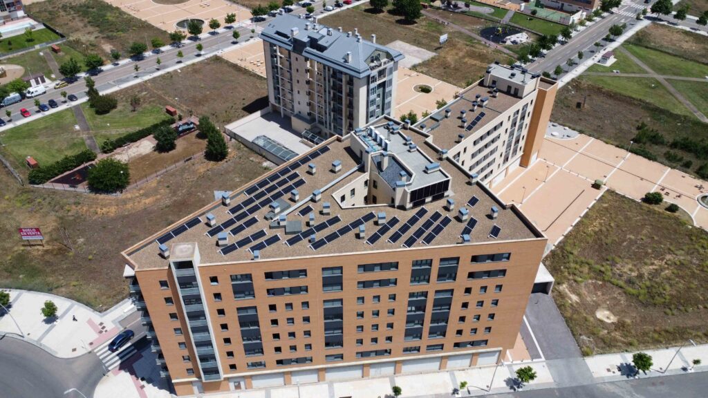 Edificio con sistemas de aerotermia